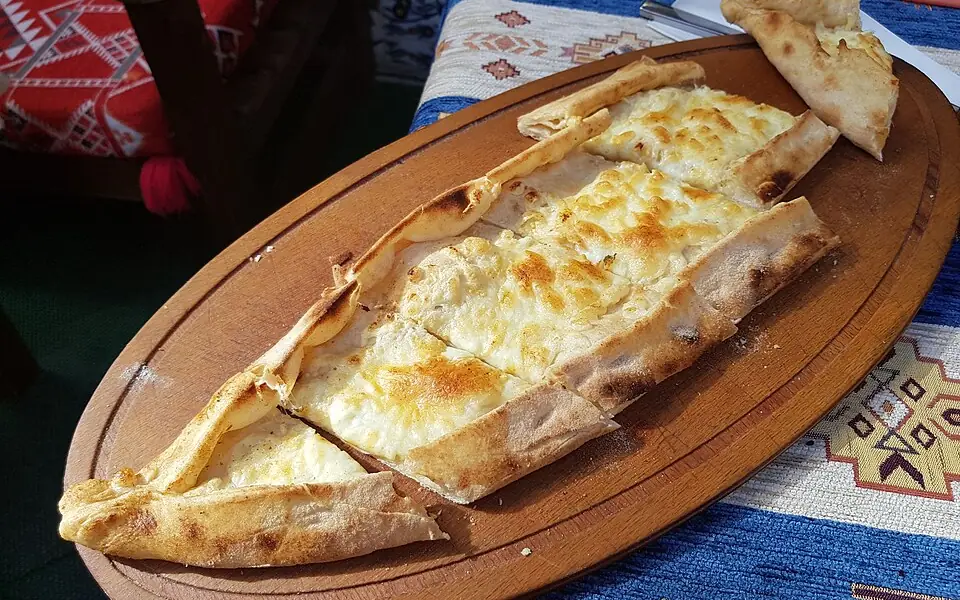 Peynirli Pide (temsili görsel)